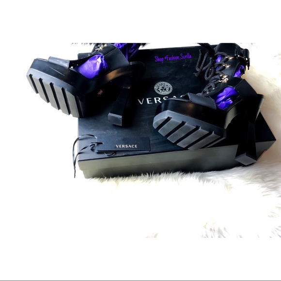 Versace Black Chunky Pyramid Platform Sandal Heels - Picture 8 of 11